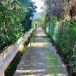 Appartement Avec Jardin Proche De La