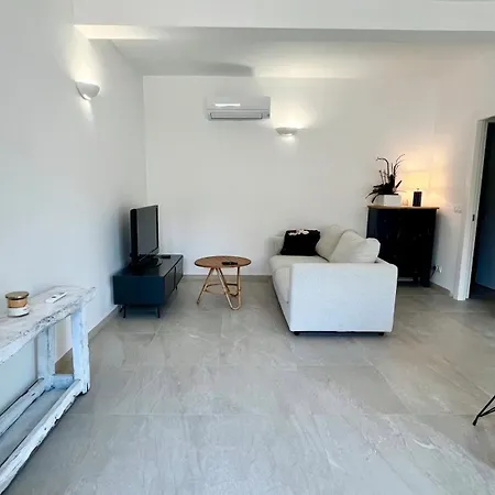 Apartment Avec Jardin Proche De La *